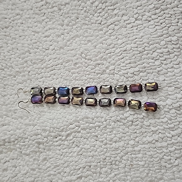 NWOT Shoulder duster earrings - Picture 2 of 3